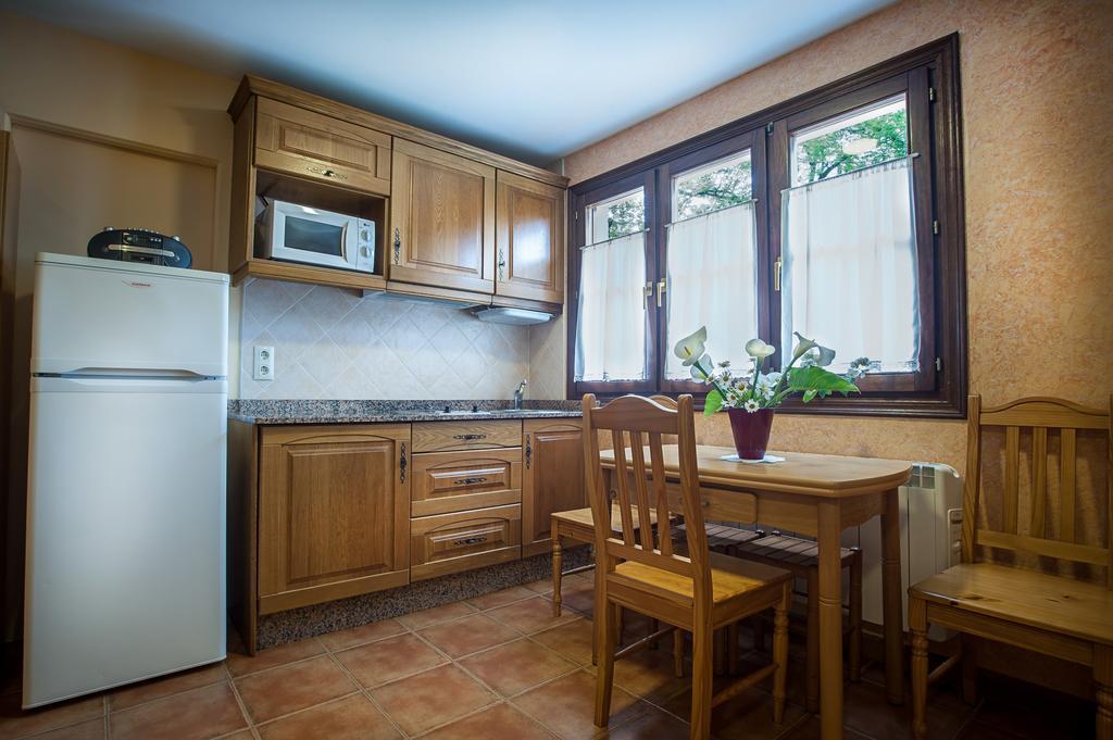 Apartamentos El Pradon De Santa Marina Паррес-де-Льянес Номер фото